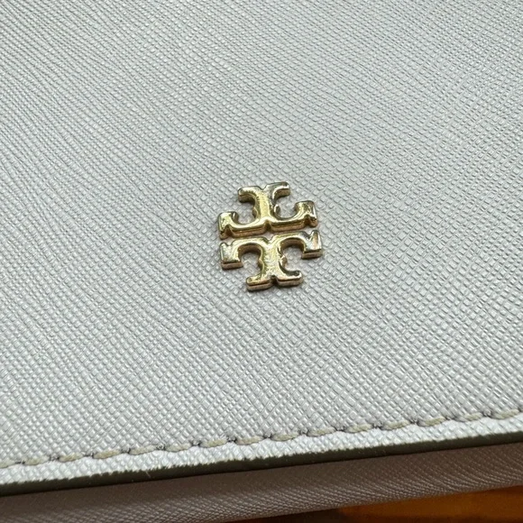 Tory Burch Lilac Crossbody Purse GUC - Picture 3 of 7